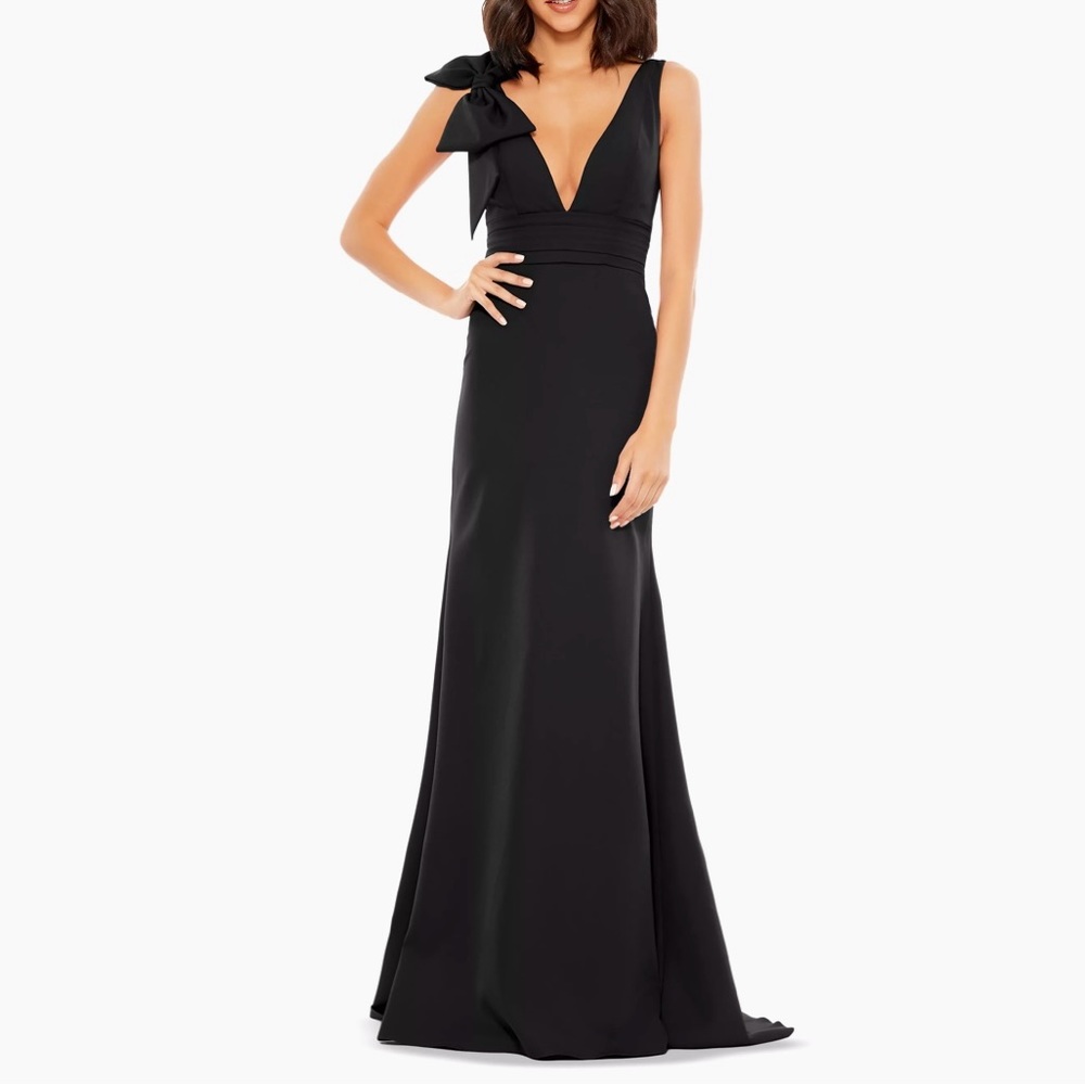 Mac Duggal Black Bow V Neck Gown Sz 12 NWT
